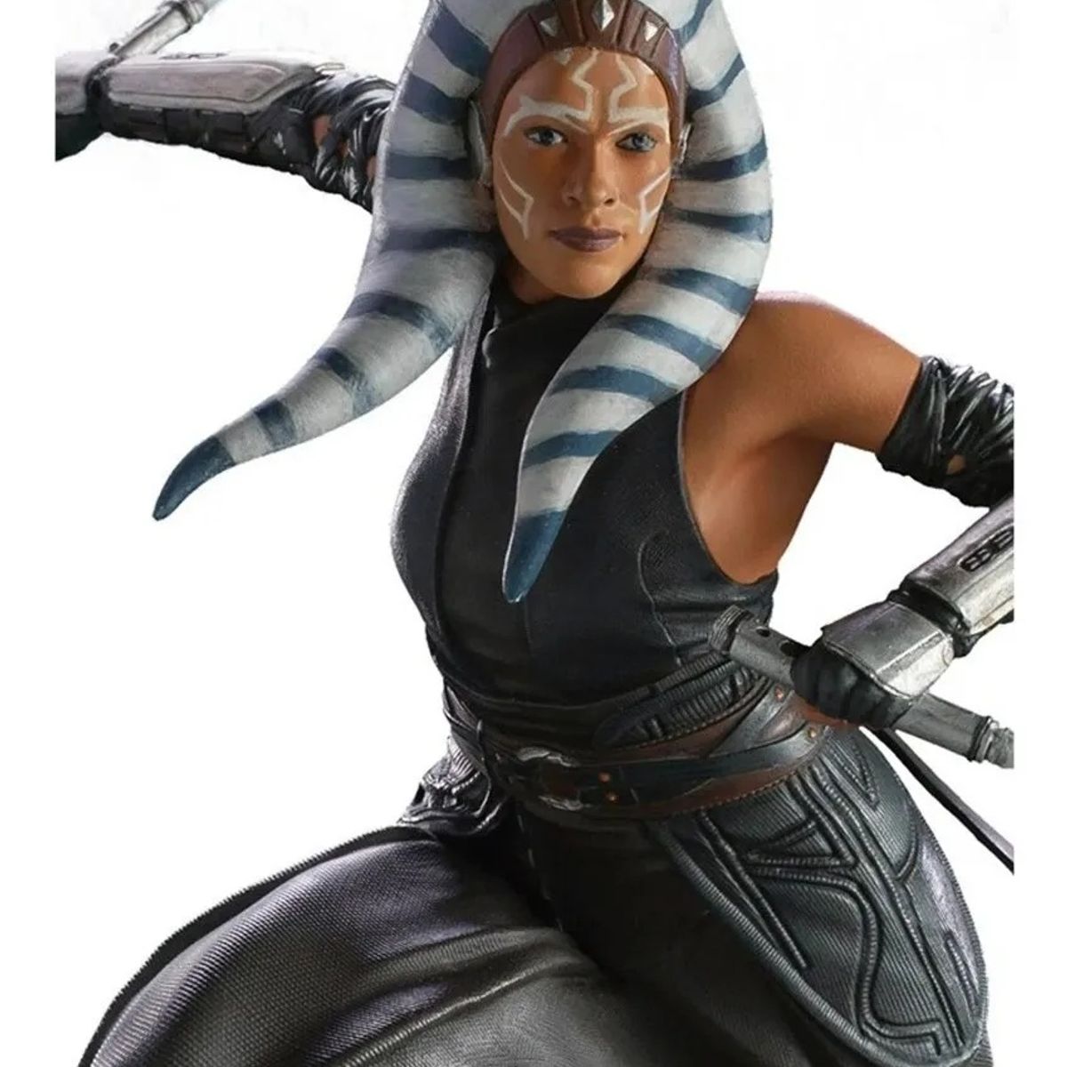IRON STUDIOS - IRON STUDIOS FIGURA ART SCALE 1-10 STAR WARS AHSOKA TANO BDS