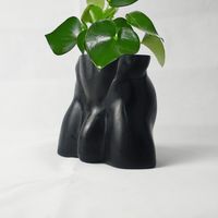 Macetero cerámica esmaltada escultura torso hombre