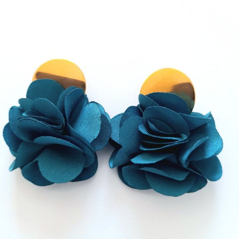 CATHALIFAUDJOYAS - Aros flor tela mediana CathalifaudJoyas.