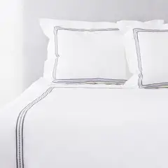 NINA HERRERA - Cubreplumón Bordado Diamond Denim 200 Hilos King