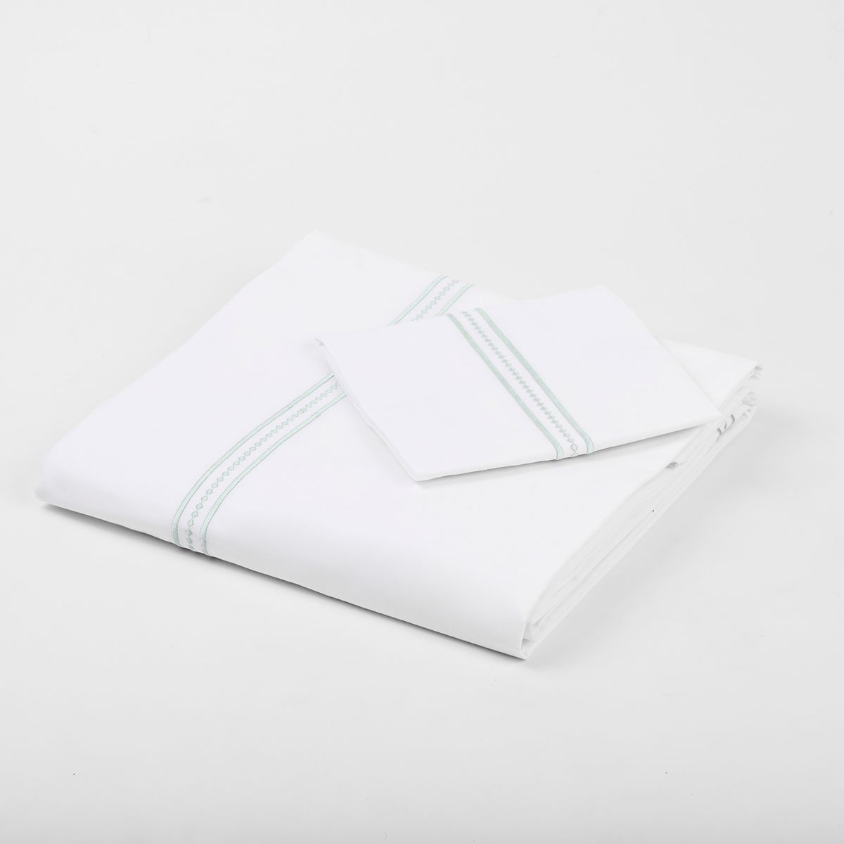 NINA HERRERA - Cubreplumón Bordado Diamond Verde Pastel 200 Hilos 1,5 Plaza