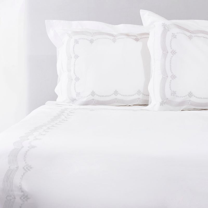 NINA HERRERA - Cubreplumón Bordado Grey Gris 200 Hilos King