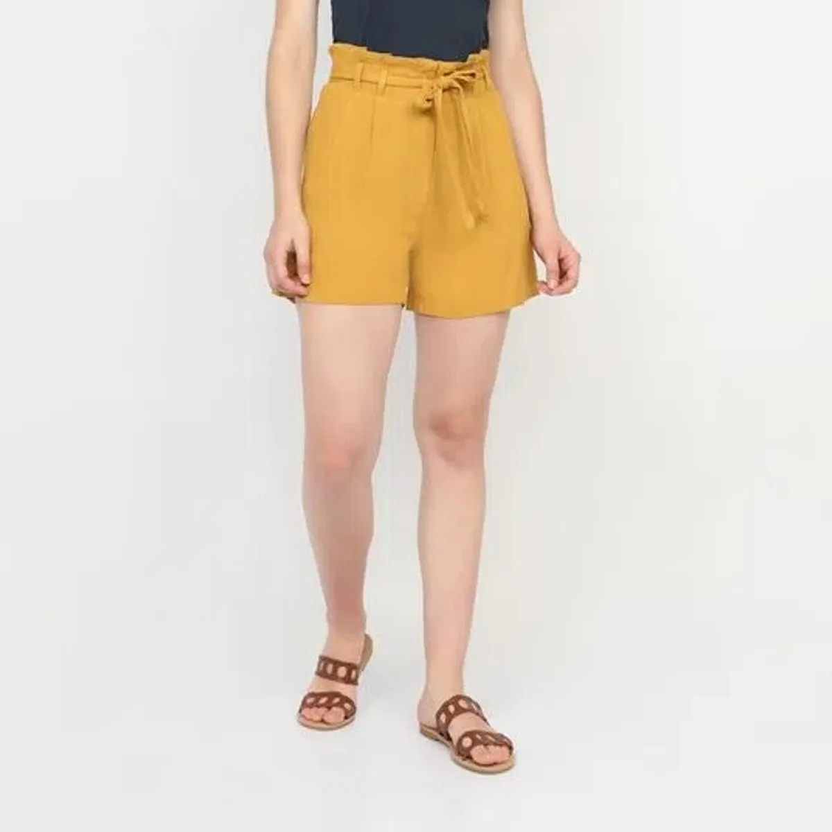 GARSIL - Short Mujer Liso Para Mujer ConTiro Alto - Casual Con Pretina Elástica