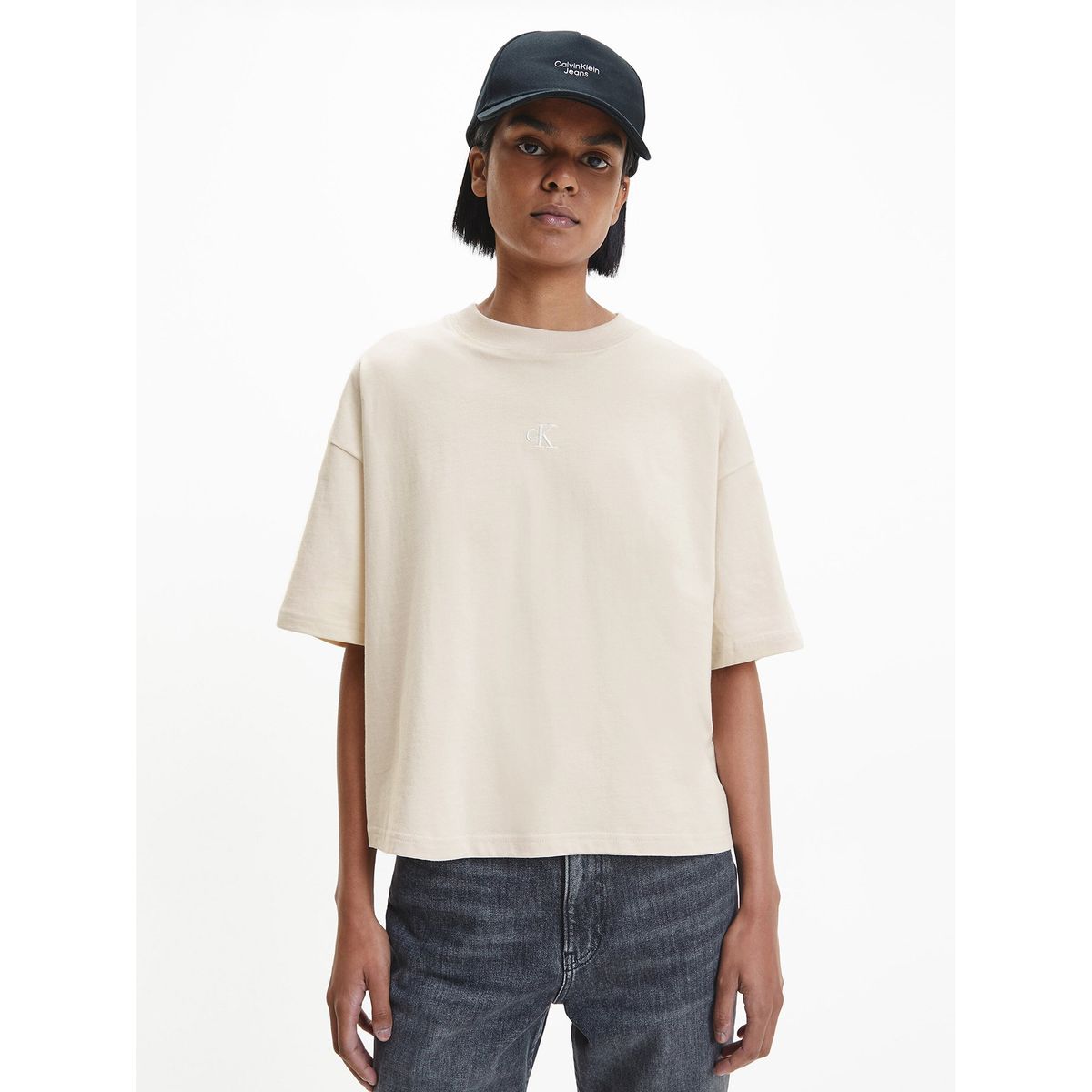 CALVIN KLEIN - Polera Oversized Monogram Beige Calvin Klein