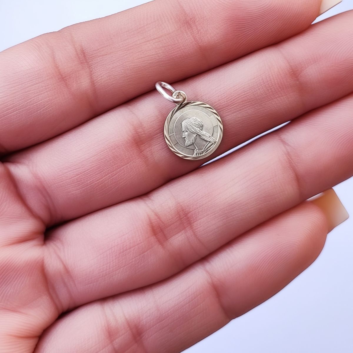 COGGIOLA - Colgante Medalla Jesús Mini 10mm Plata Fina 925