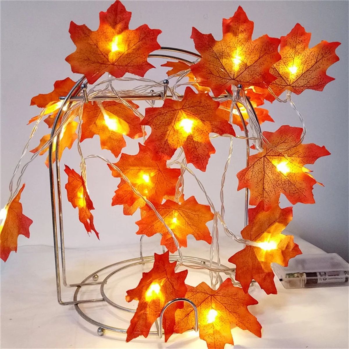 GENERICO - Guirnalda Decorativa 30 Led Hojas De Otoño 5 Metros A Pilas