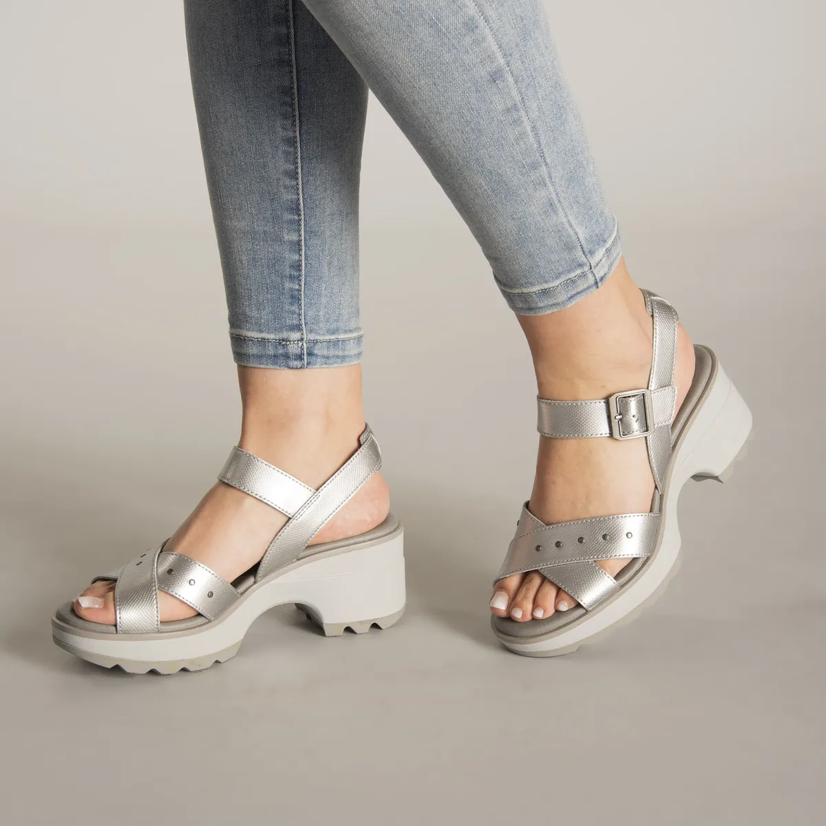 CAT - Sandalia Mujer Skywatcher Plateado CAT