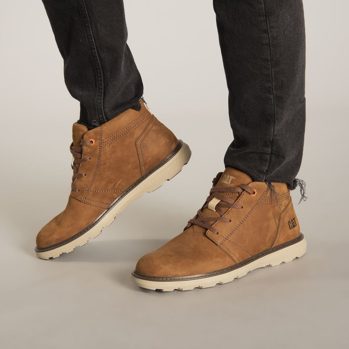 CAT - Zapatilla C/Caña Hombre Trey 2.0 Café CAT