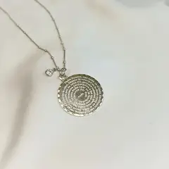 BY LAS CAYETANAS - Collar con medalla Padre Nuestro XL y Cristal