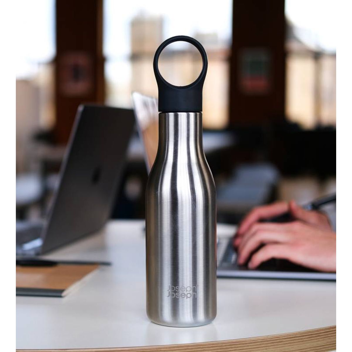 JOSEPH - Botella Agua Inox Loop 500ml Acero Joseph Joseph JOSEPH