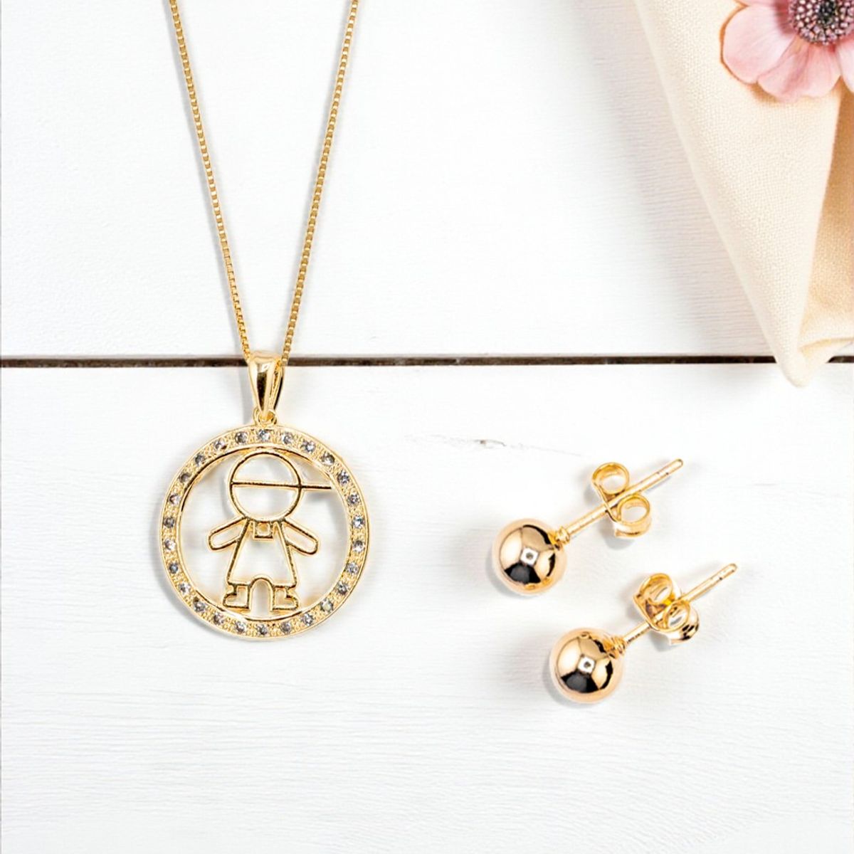 JOYAS MONTERO - Conjunto Vida Niño Gold con Microcircones