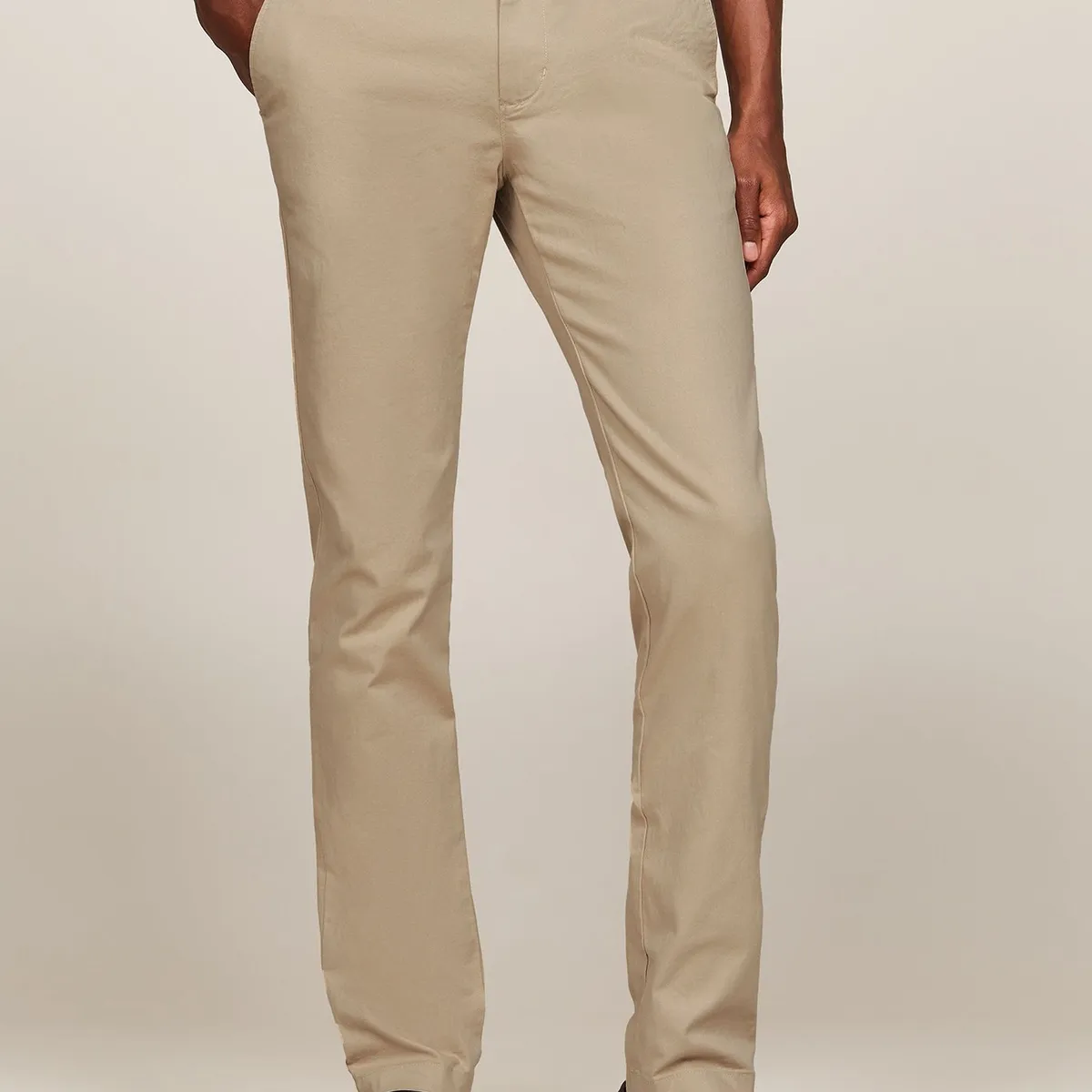 TOMMY HILFIGER - Pantalón Chino Bleecker Beige Hombre