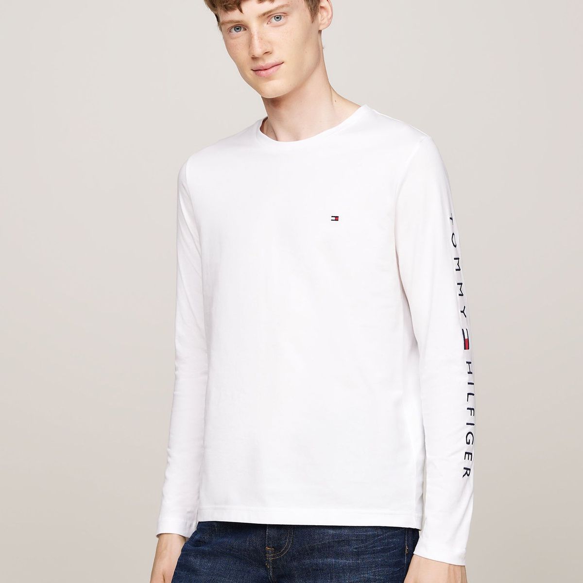 TOMMY HILFIGER - Polera Essential Flag Logo Blanco Tommy Hilfiger