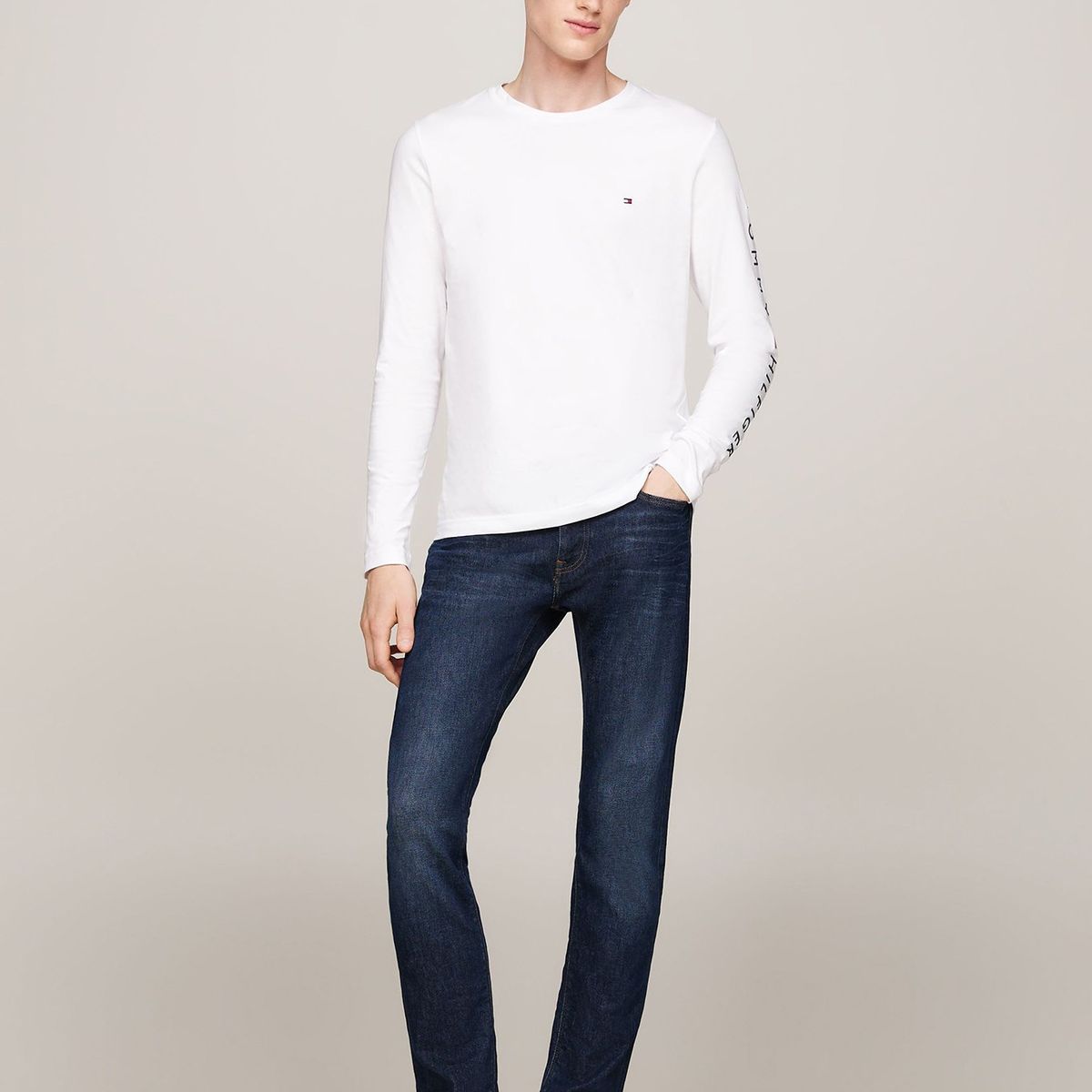 TOMMY HILFIGER - Polera Essential Flag Logo Blanco Tommy Hilfiger