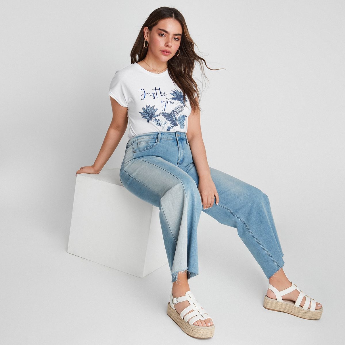 CURVI - Jeans 5 Bolsillos Wide Leg Con cambio de color CURVI