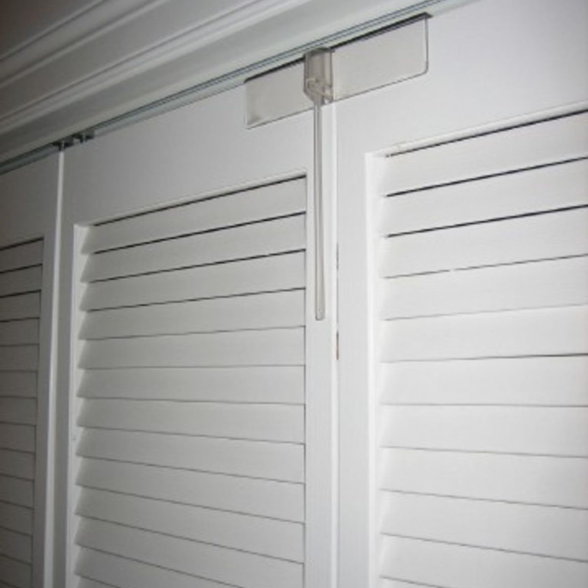 KIDCO - Bloqueador para Puertas de Clósets  