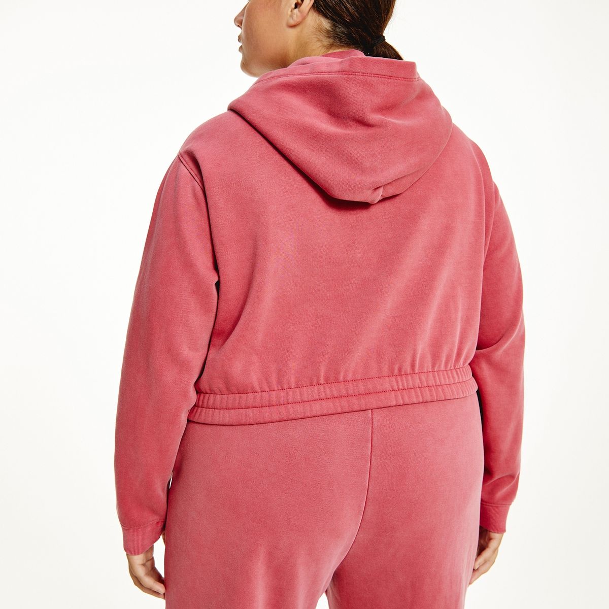 TOMMY HILFIGER - Polerón Hoodie Curve College Cropped Rojo Tommy Jeans