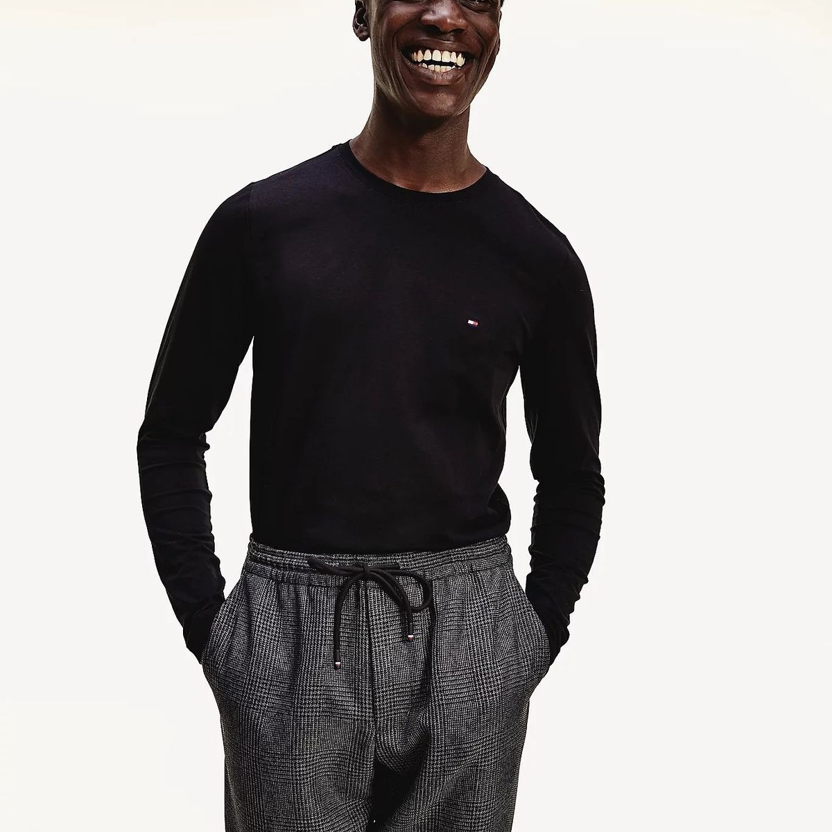 TOMMY HILFIGER - Polera Básica Slim Fit Organic Cotton Negro Tommy Hilfiger