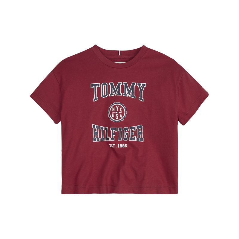 TOMMY HILFIGER - Polera Con Logo Universitario Burdeo Tommy Hilfiger