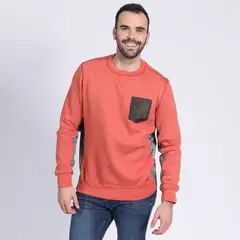 POTROS - Polerón Cuello Redondo Con Aplicación Ladrillo