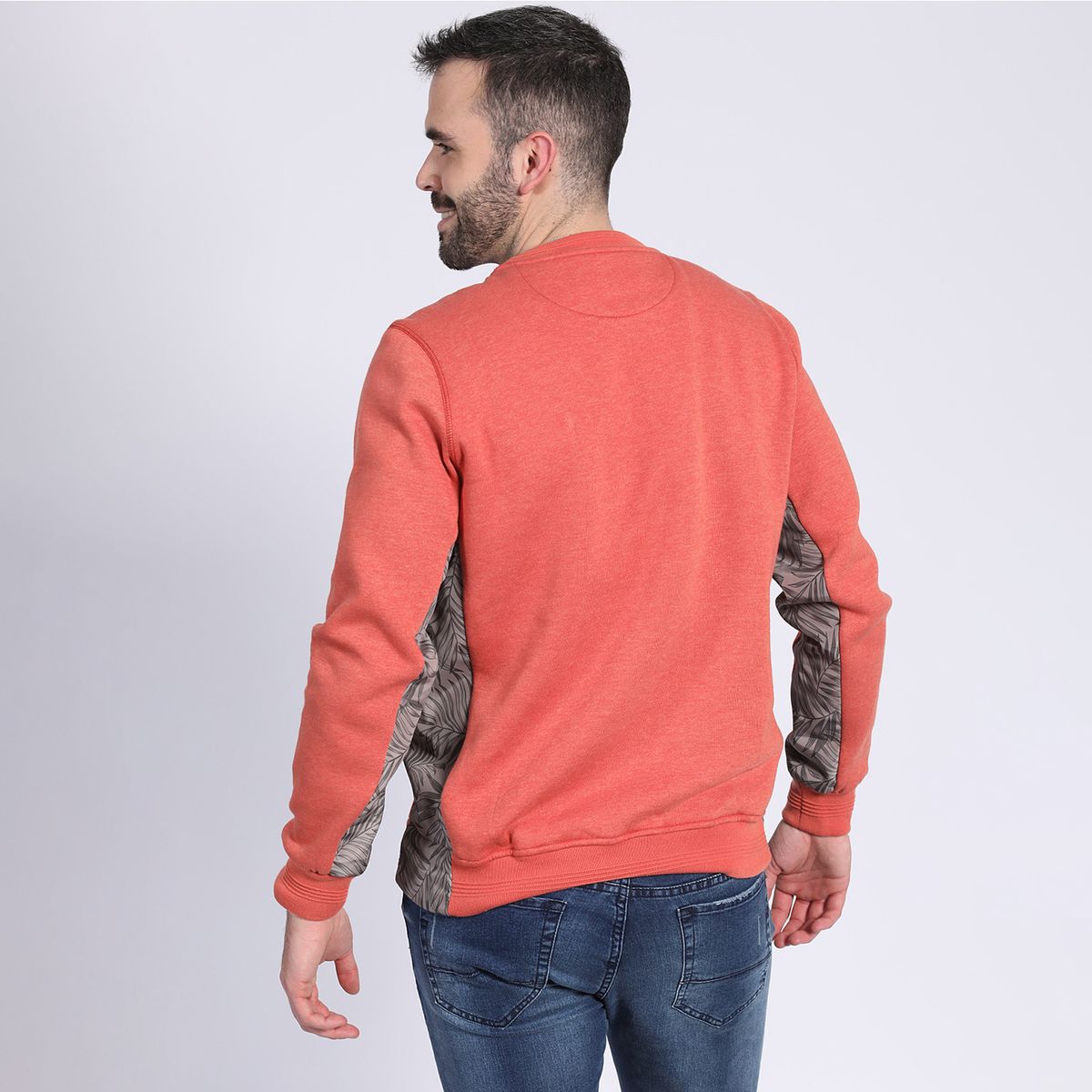 POTROS - Polerón Cuello Redondo Con Aplicación Ladrillo POTROS