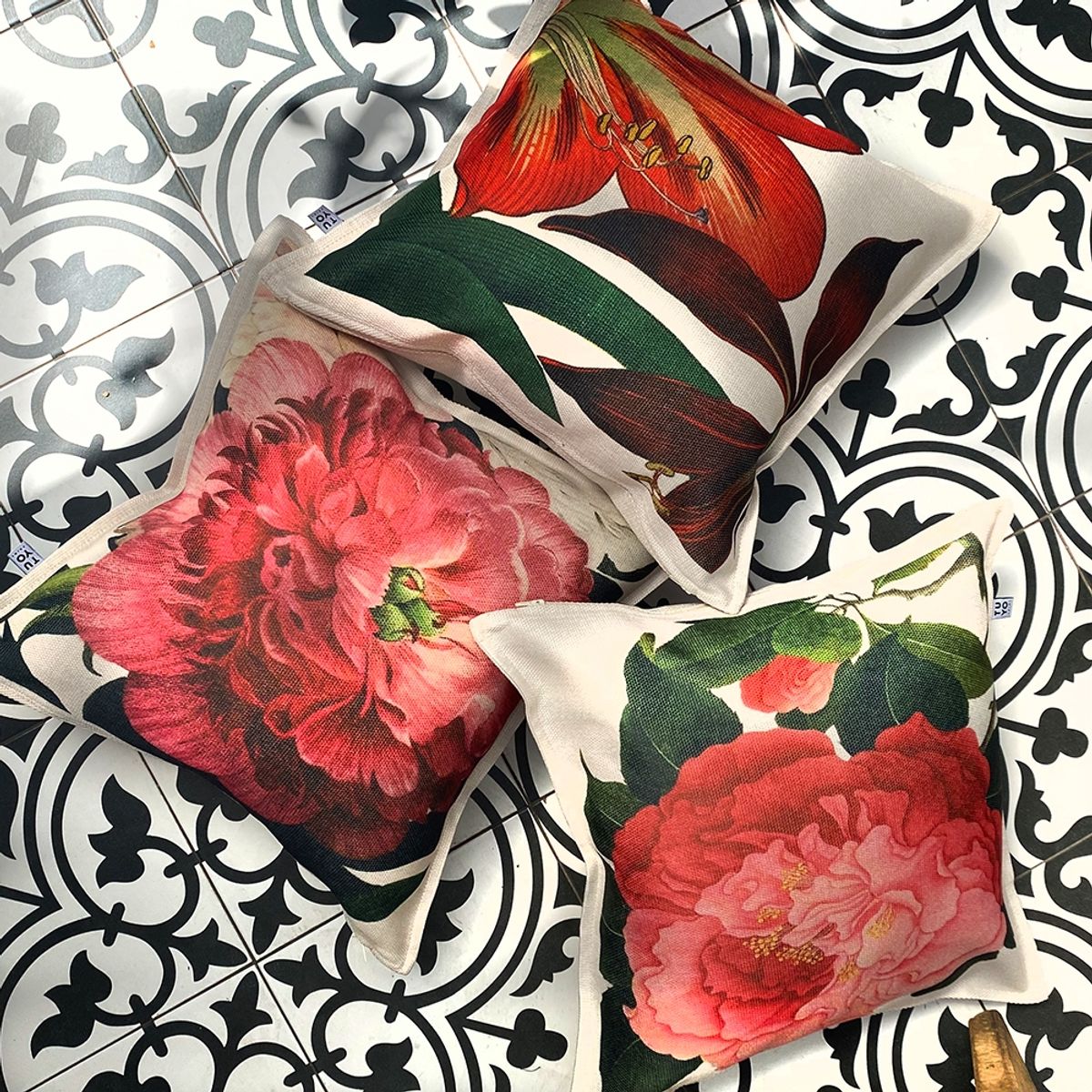 TUYO PRINT - Cojin Peonía 45x45