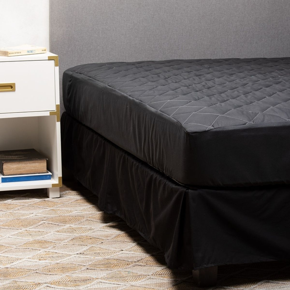 ARTHOME - Cubrecolchon + Faldon Negro Arthome 2 Plazas