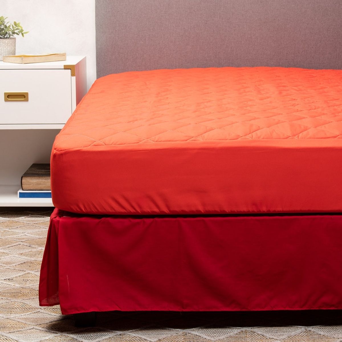 ARTHOME - Cubrecolchón +  Faldón Rojo Arthome King