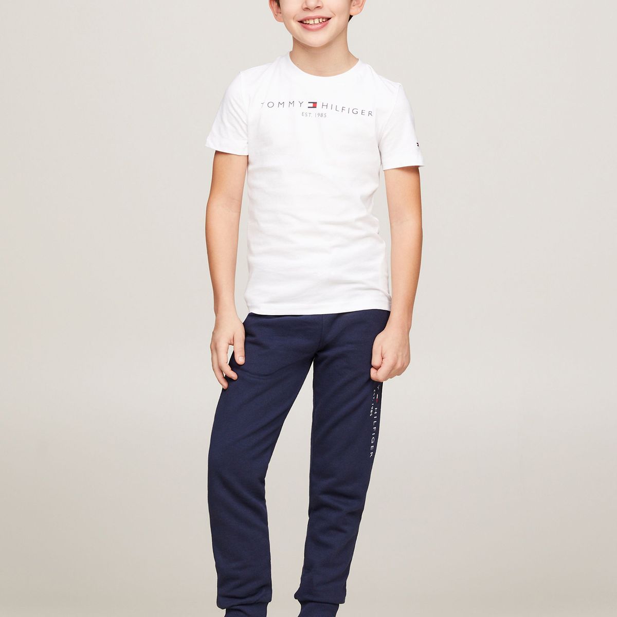TOMMY HILFIGER - Polera De Niña Essential Logo C-Neck Blanco Tommy Hilfiger