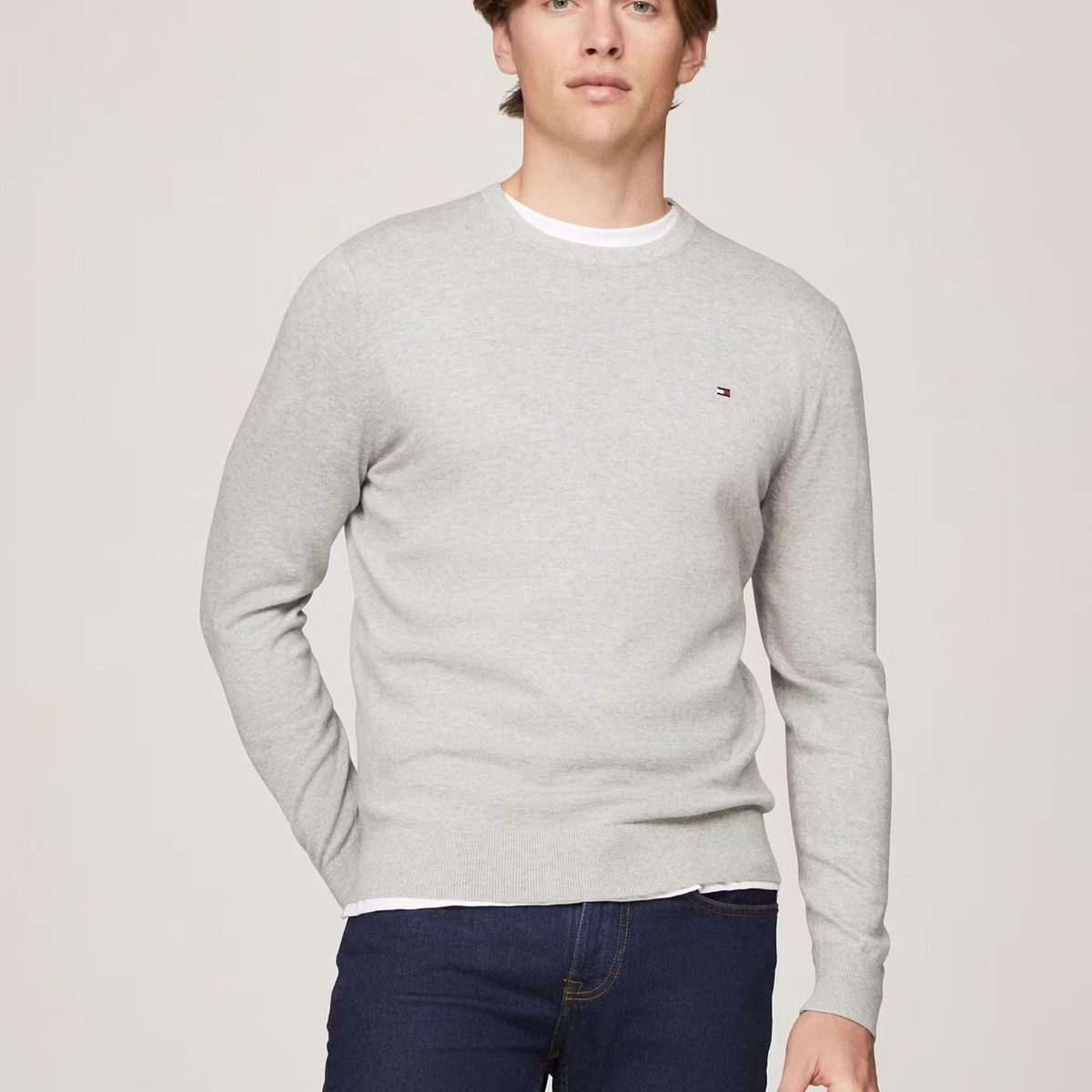 TOMMY HILFIGER - Sweater Básico Signature C-Neck Gris Tommy Hilfiger
