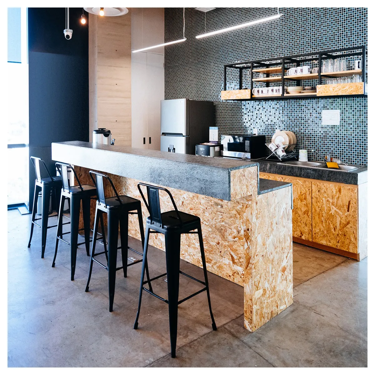 NOVAHUS - PACK DE 4 SILLA ALTA METAL TOLIX NEGRO