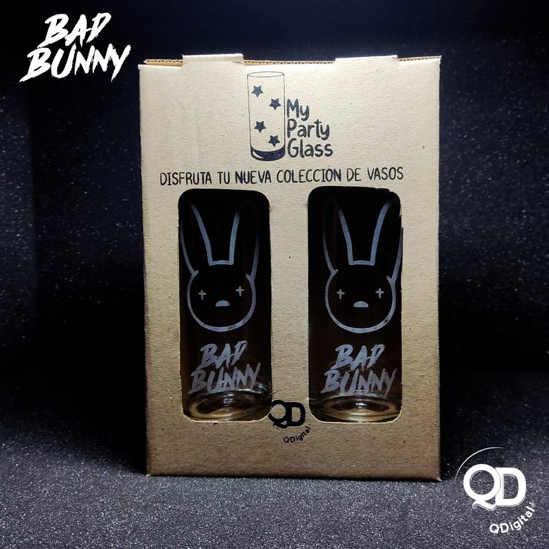 PERFECT CLASS - Set 2 Vasos Bad Bunny Grabados