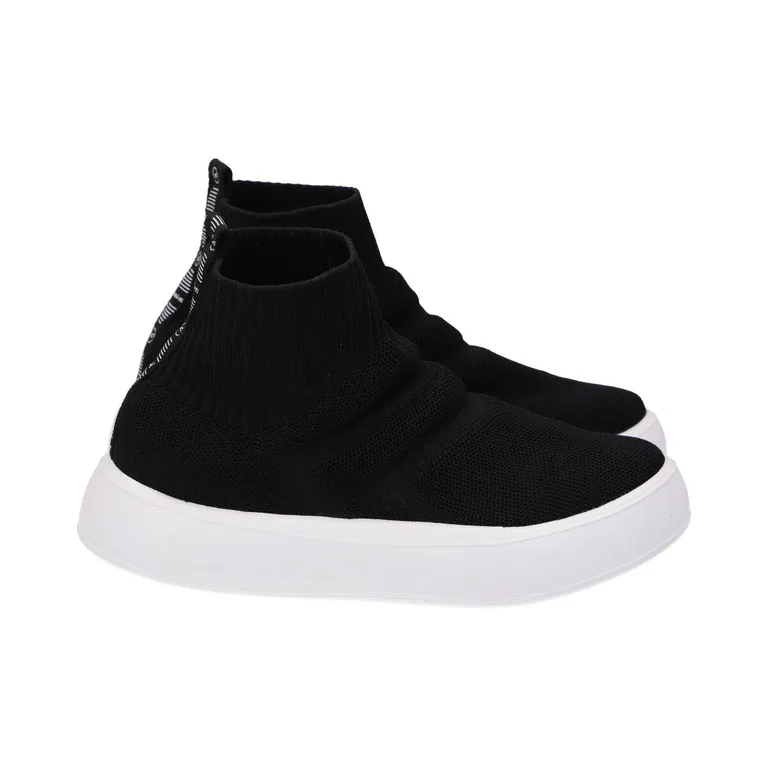 Zapatilla Mujer Negro Leticia 5052
