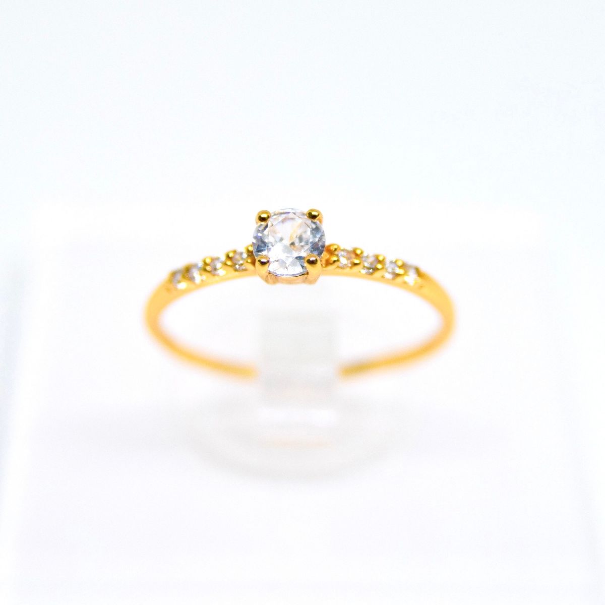 GENERICO - Anillo de plata enchapado en oro con circonía