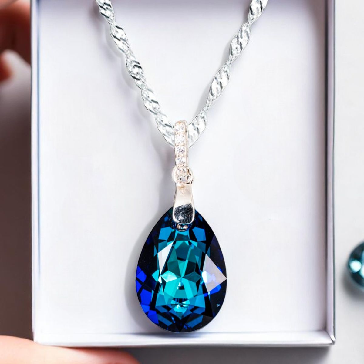 JOYAS MONTERO - Collar Capricho Plata 925 creado con cristales de Swarovski® Bermuda Blue
