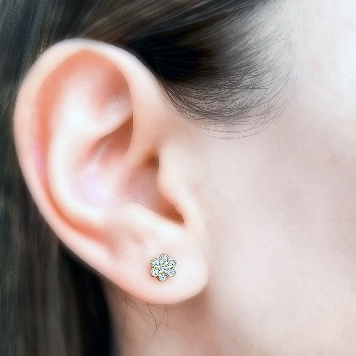 COGGIOLA - Aros Flor Circón 5mm Enchapado Oro 18K