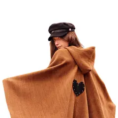 SANTA PECADORA - Poncho gorro lana y alpaca Corazón Camel