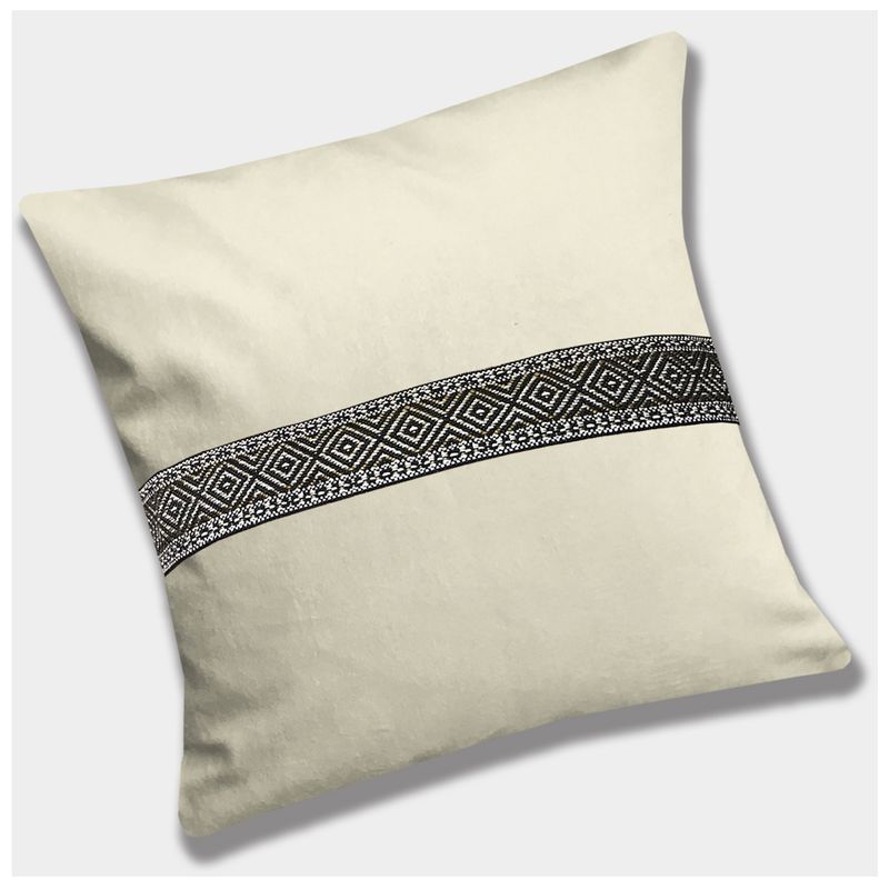 LIVING MARKET - Cojín Tribal 45x45 Felpa Crudo