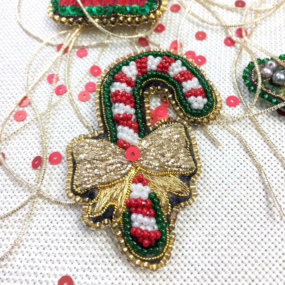 MARTIN BORDADOR - Kit Pedrería Navidad  clase online