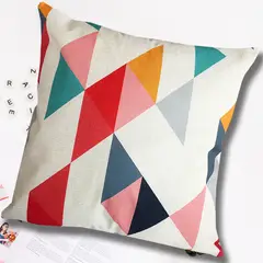 LIVING MARKET - Cojín Triángulos 45x45