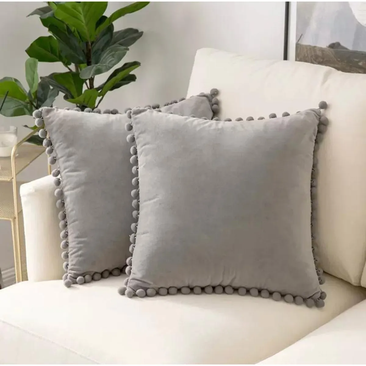 GENERICO - Fundas De Cojín Gris de Terciopelo con pompon pack de 02 unidades.