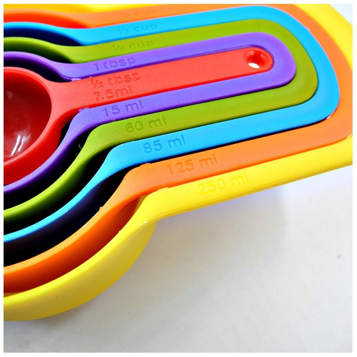 GENERICO - Set Cuchara Medidora Gramos Cuchara Y Taza Medidora 6 Pzas