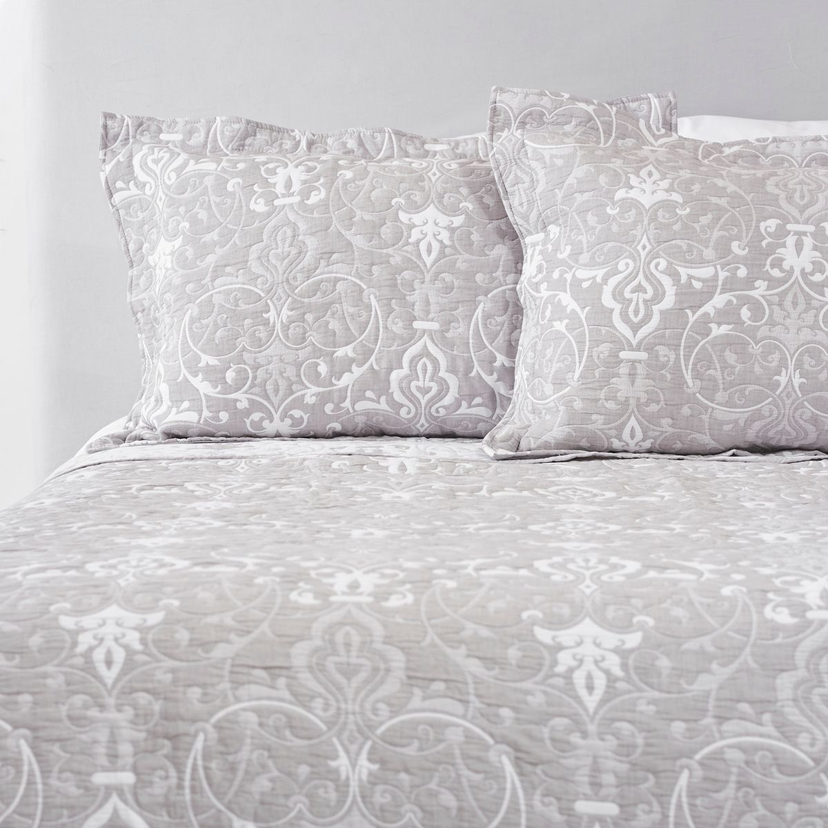NINA HERRERA - Cubrecama Jacquard Luberon Gris 2 Plazas
