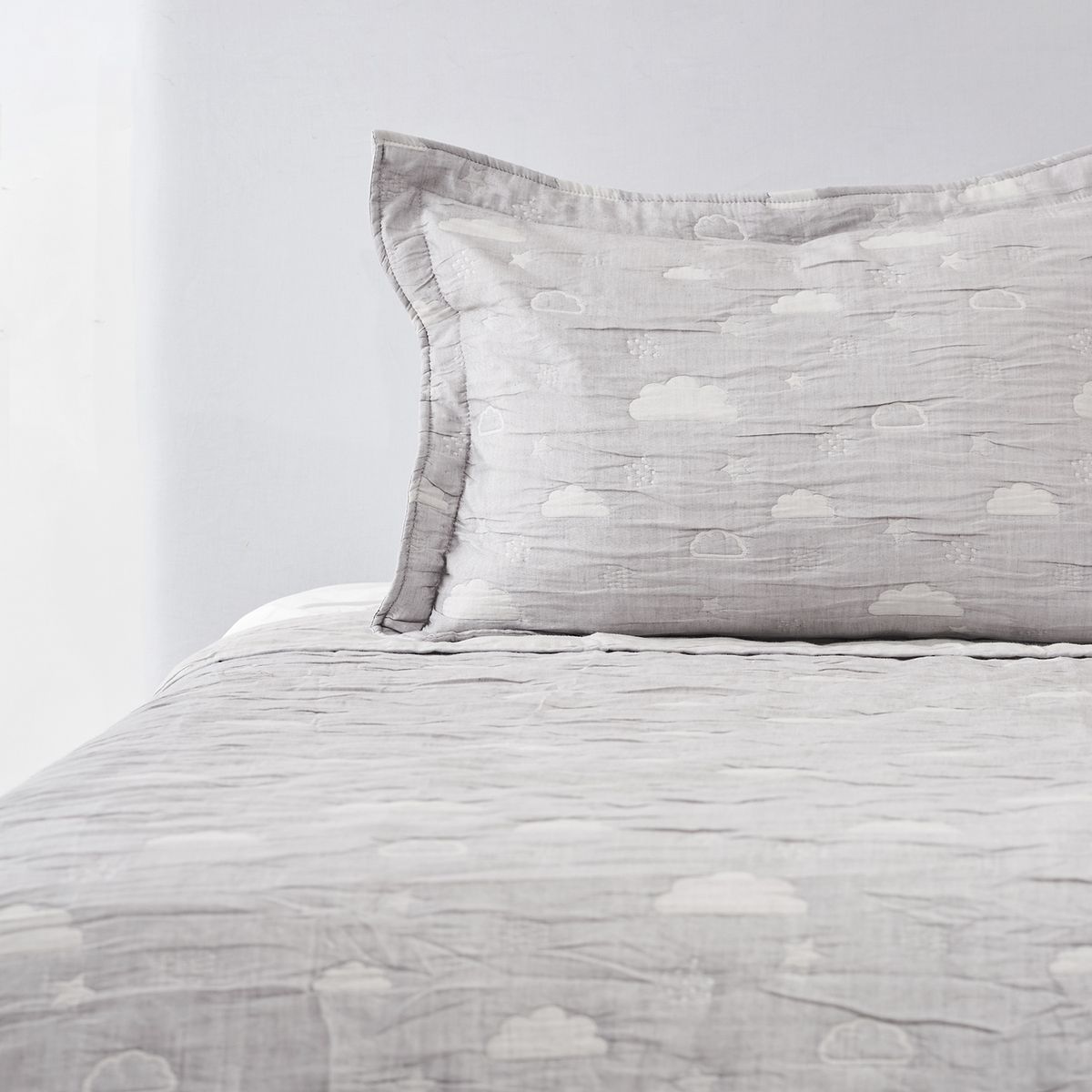 NINA HERRERA - Cubrecama Jacquard Cloud Gris 1,5 Plaza