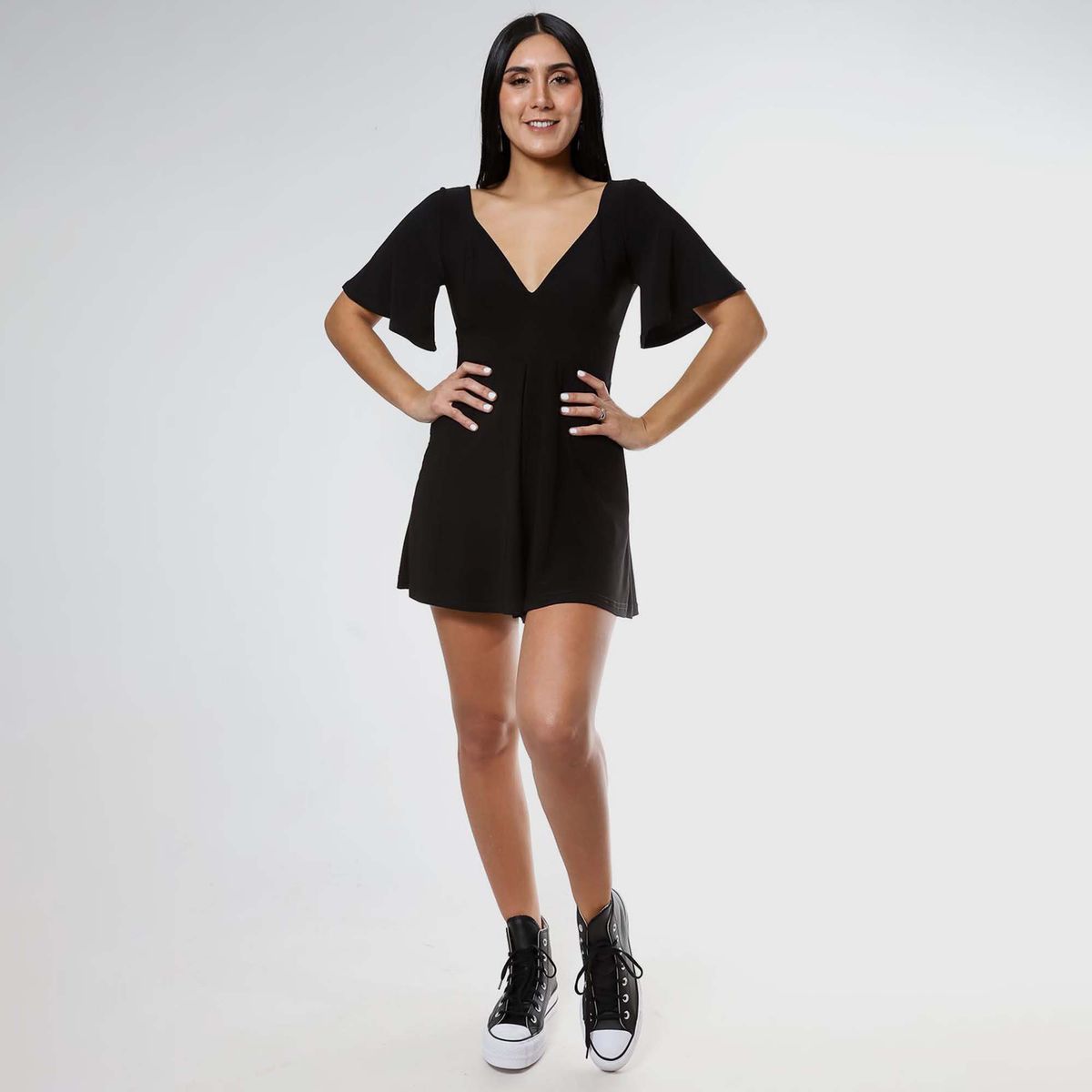 NATALIA SEGUEL - Enterito Magaly Corto Negro Natalia Seguel