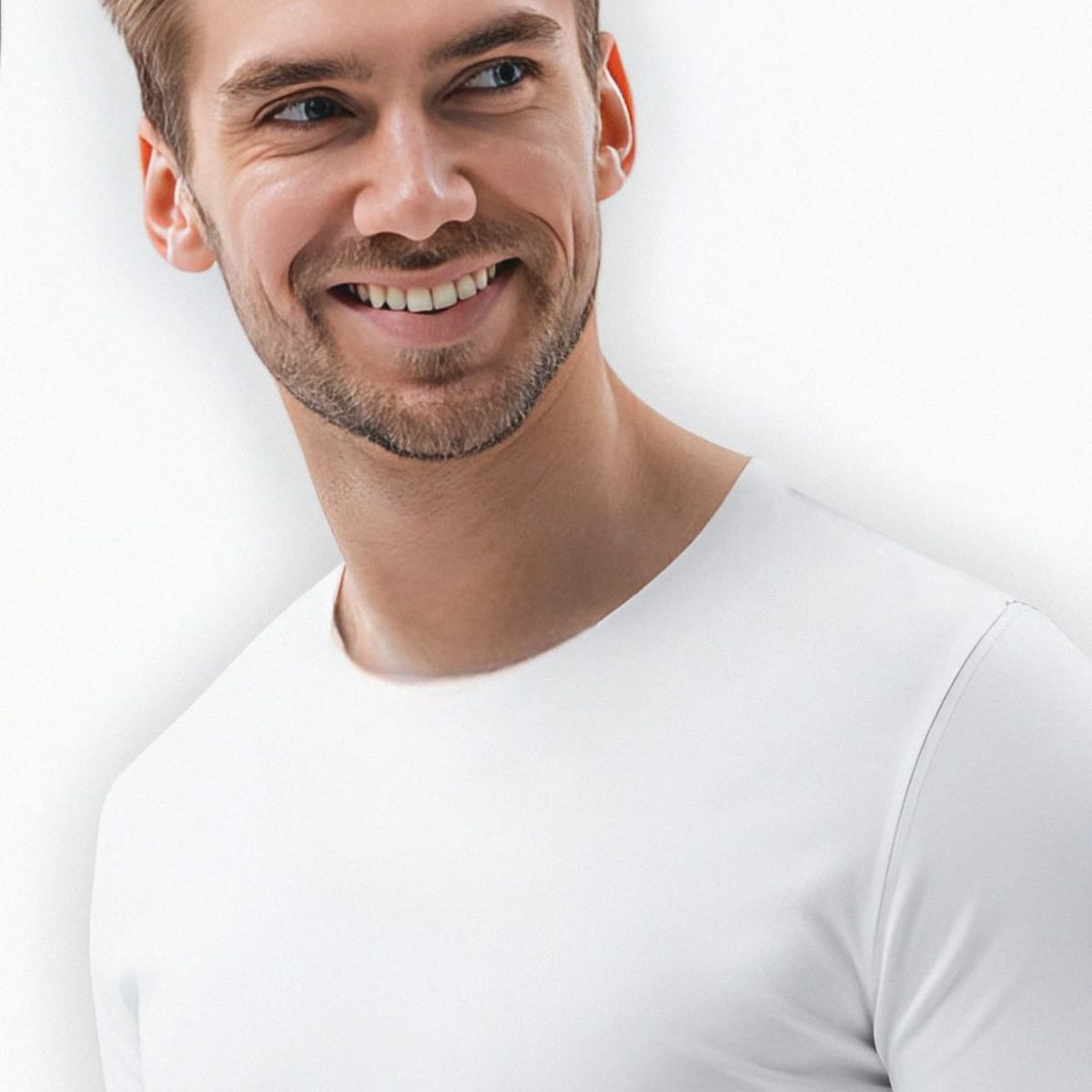 MROTTO - Polera Hombre Manga Larga Regular Fit Cuello Redondo
