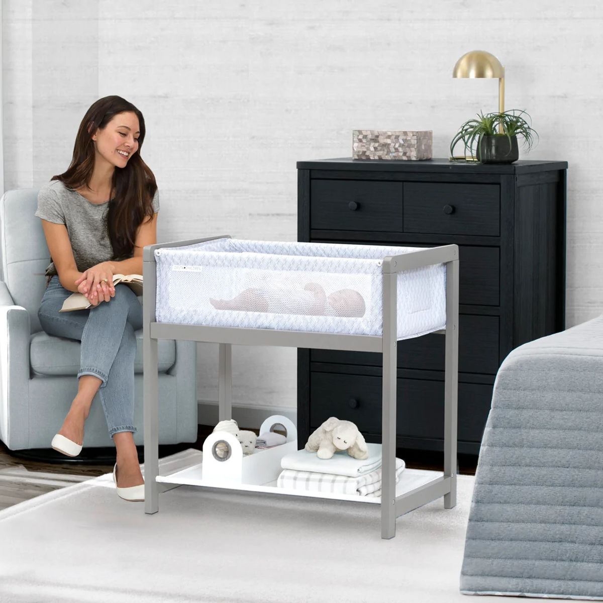 DELTA CHILDREN - Cuna Moises madera solida - Classic Gris