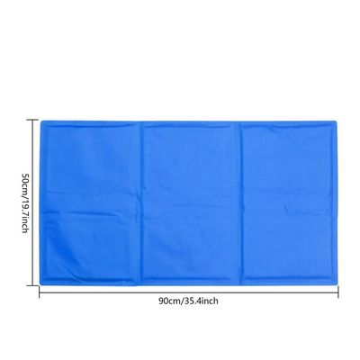 Imagen 2 del producto Manta Refrescante De Gel Frio Talla L 90x50cm Perros Gatos
