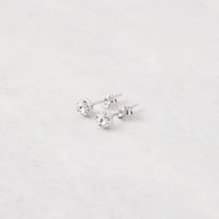 Aros pegados en Plata 925 con cristal Swarovski ® blanco.