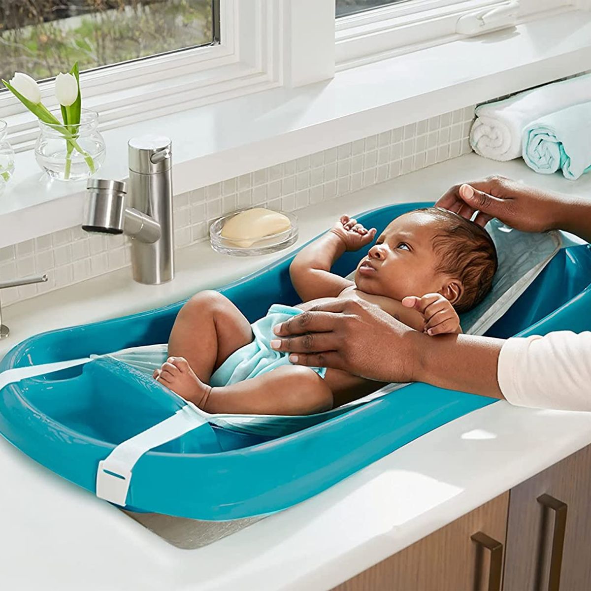 THE FIRST YEARS - BAÑERA PARA RECIÉN NACIDO CON HAMACA AQUA
